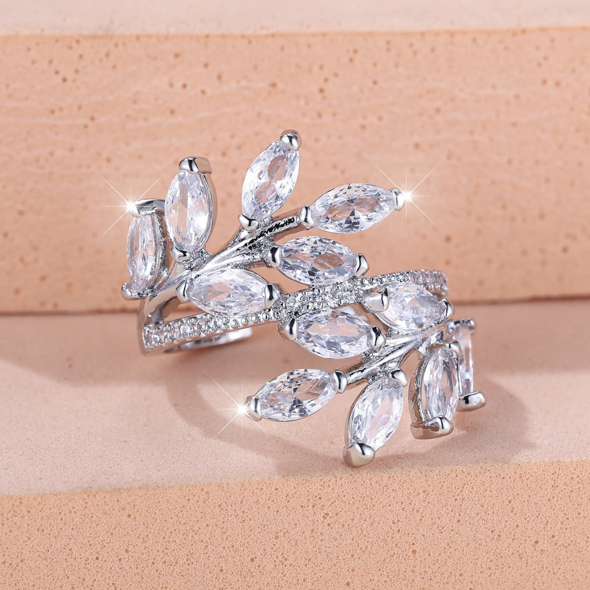 Horse Eye Zircon Leaf Ring Fashion All-match