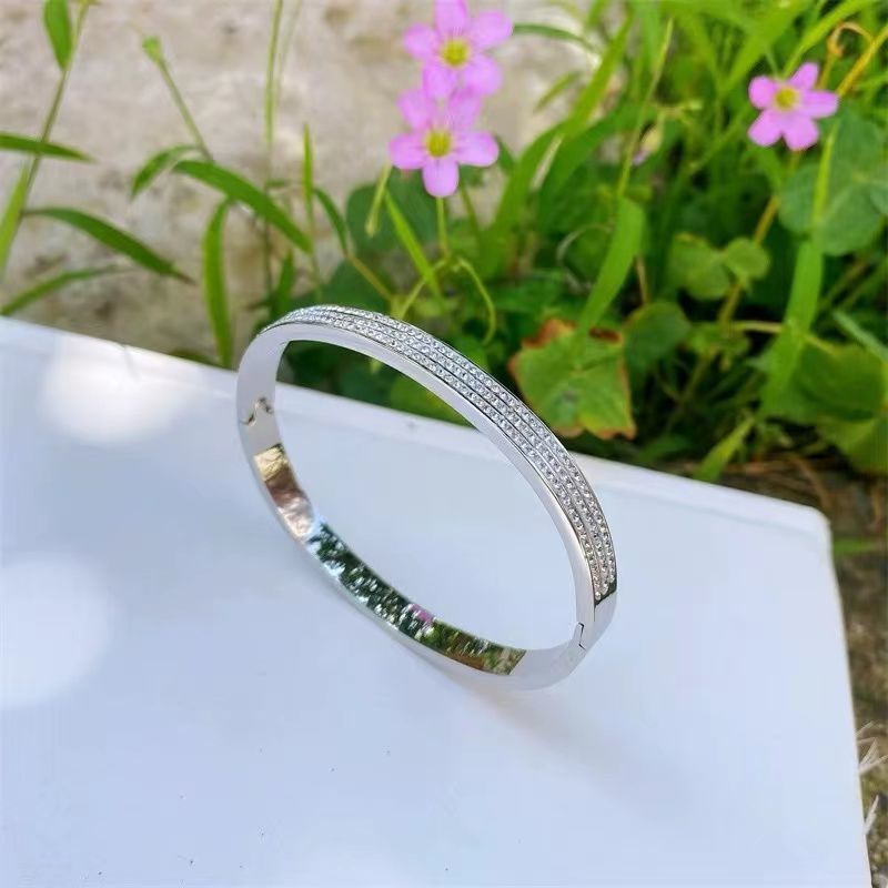 Titanium Steel Bracelet Female Non-fading Buckle